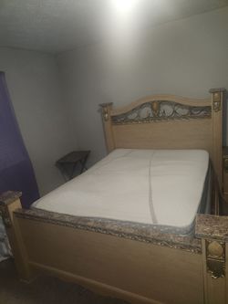 Queen Size Bedroom Set
