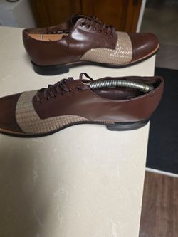 Two-tone Stacy Adams shoes