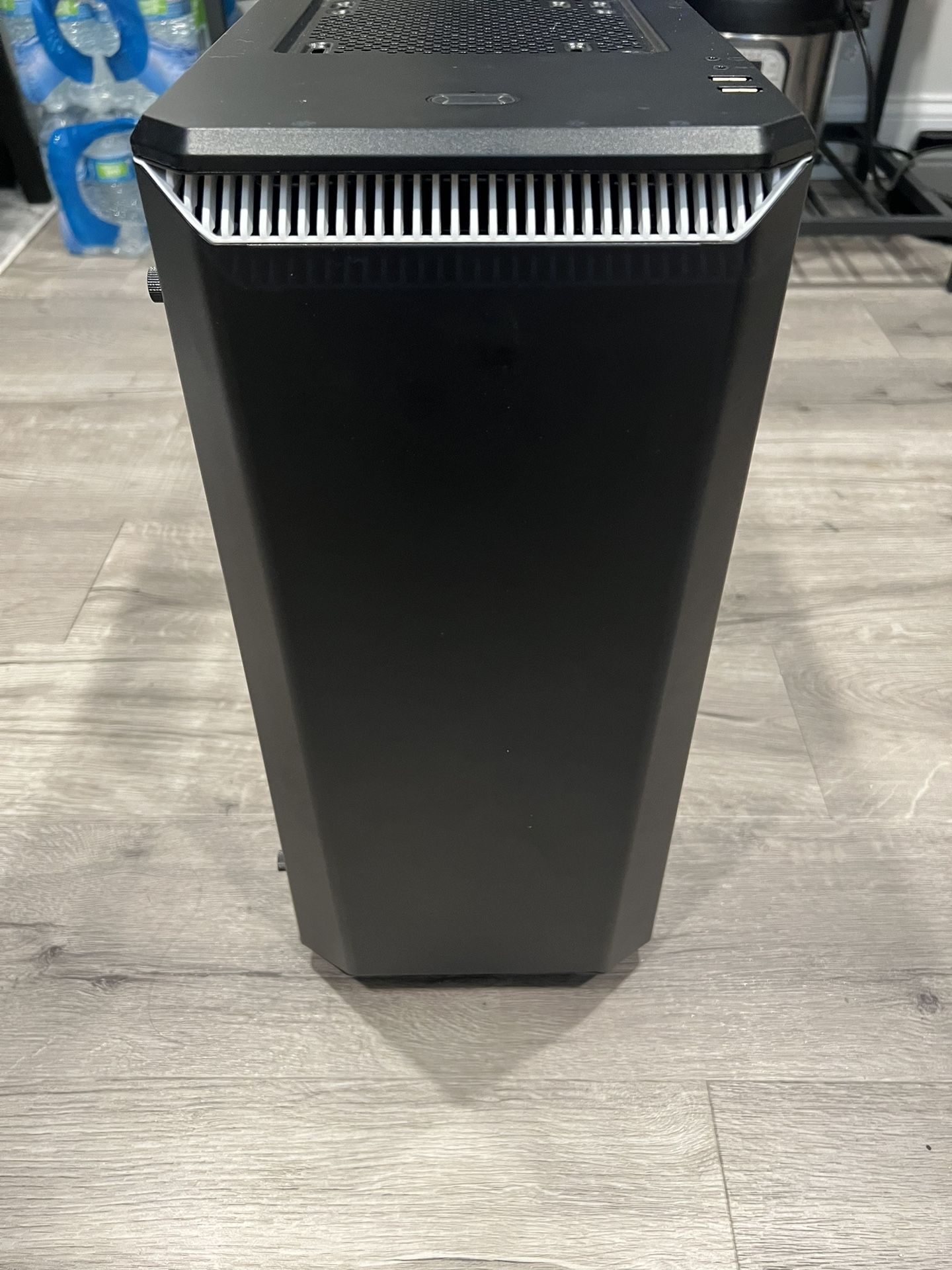 Phanteks P400 mid tower case