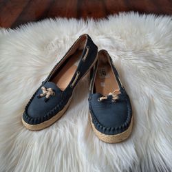 UGG Channtal Women's Loafer Size 6.5