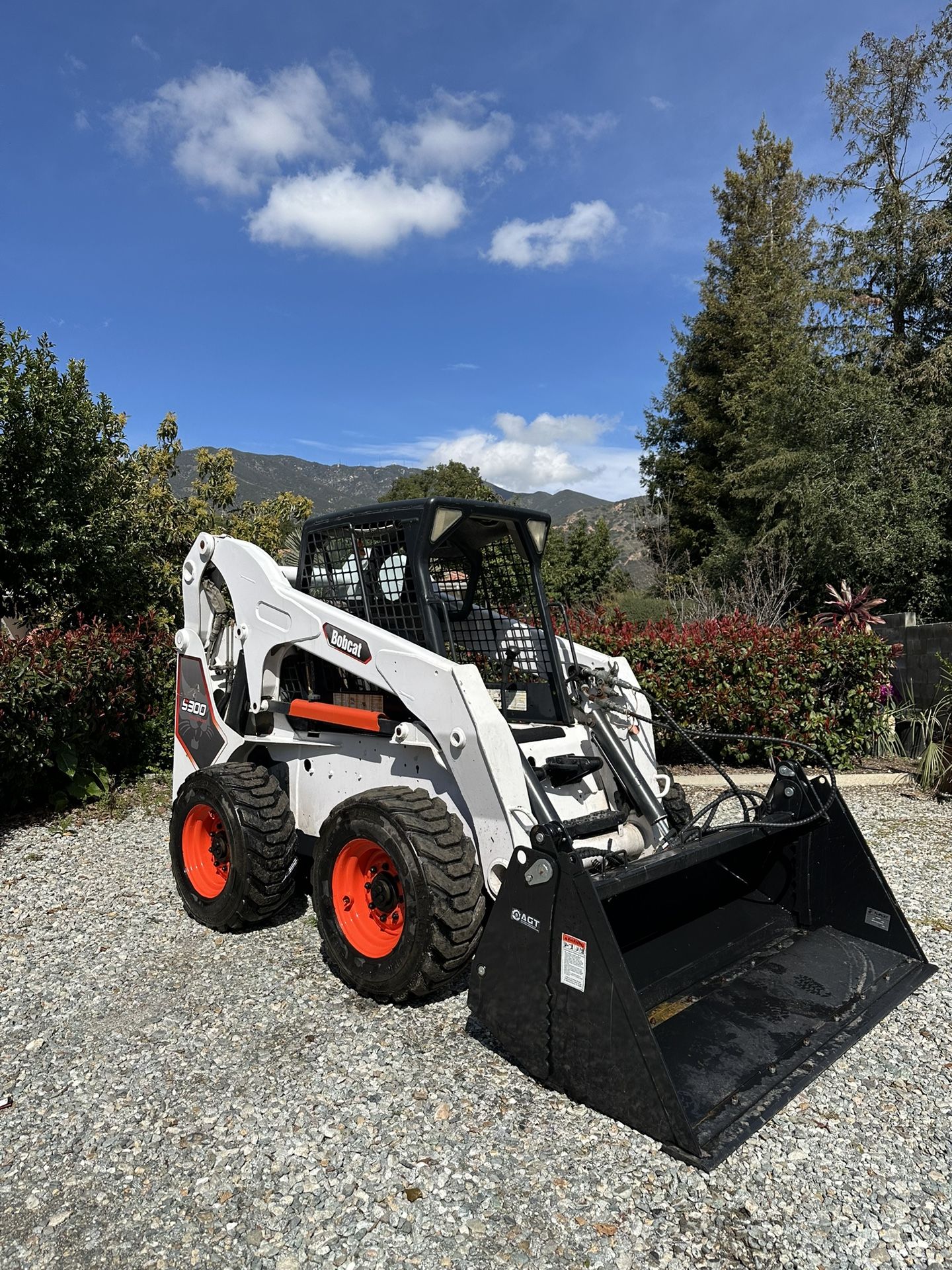 Bobcat S300 Skid Steer Loader