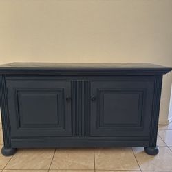 Tv Stand Or Cabinet 