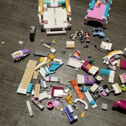 Lego friends used believe it’s all there but can order replacement pieces if needed