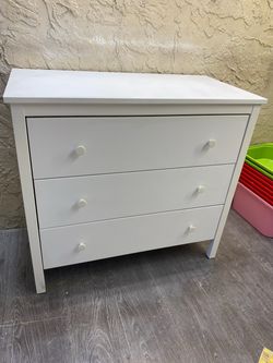 White Three Drawer Dresser - Local Delivery Available for a Fee - See My Other Items 😀
