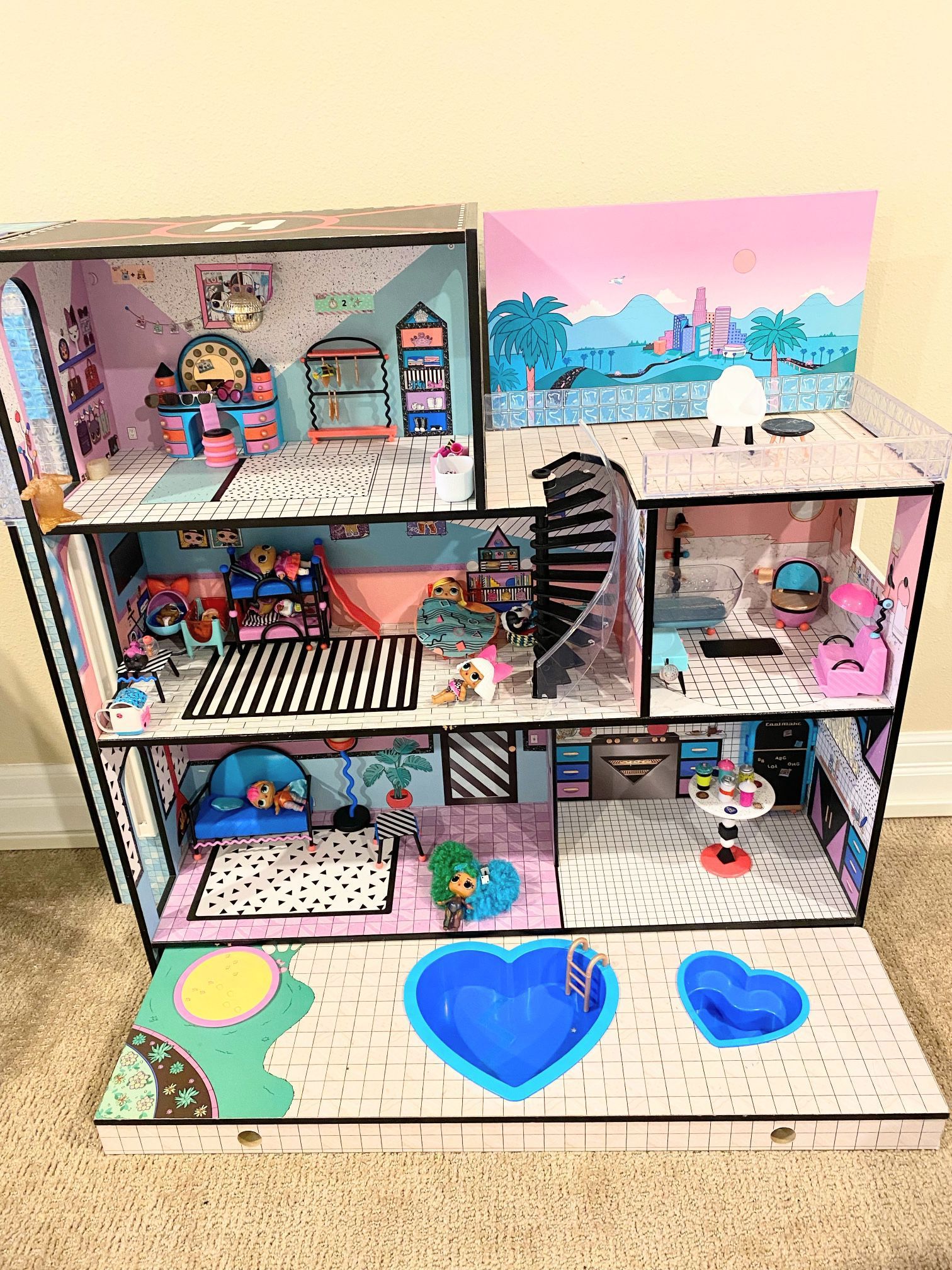 LOL Surprise Doll House with All Dolls & Accessories On Picture