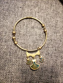 Brass choker (view last pic for chocker around neck )