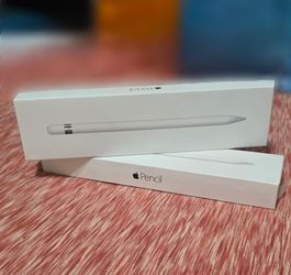 2 Apple Pencils ( 1st Generation )