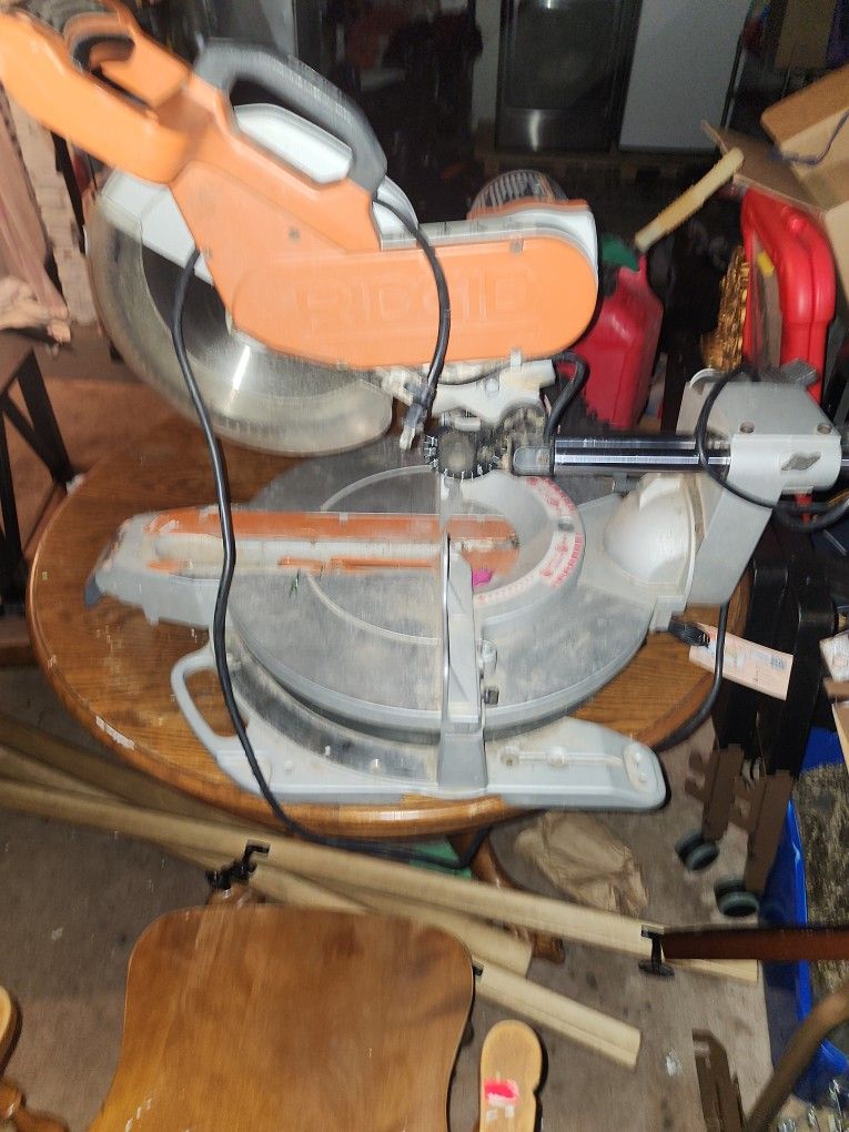 Rigid 360 Degrees Rotating Table Chop Saw