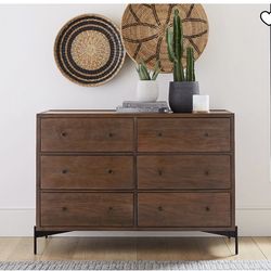 Pottery barn – Warren six drawer dresser