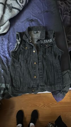 Misfists Vest