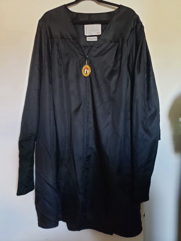 SDSU Masters Graduation Gown Size *1