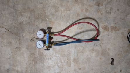 HVAC Refrigerant Manifold Gauge Set – R22 / R404A / R410A – With Hoses
