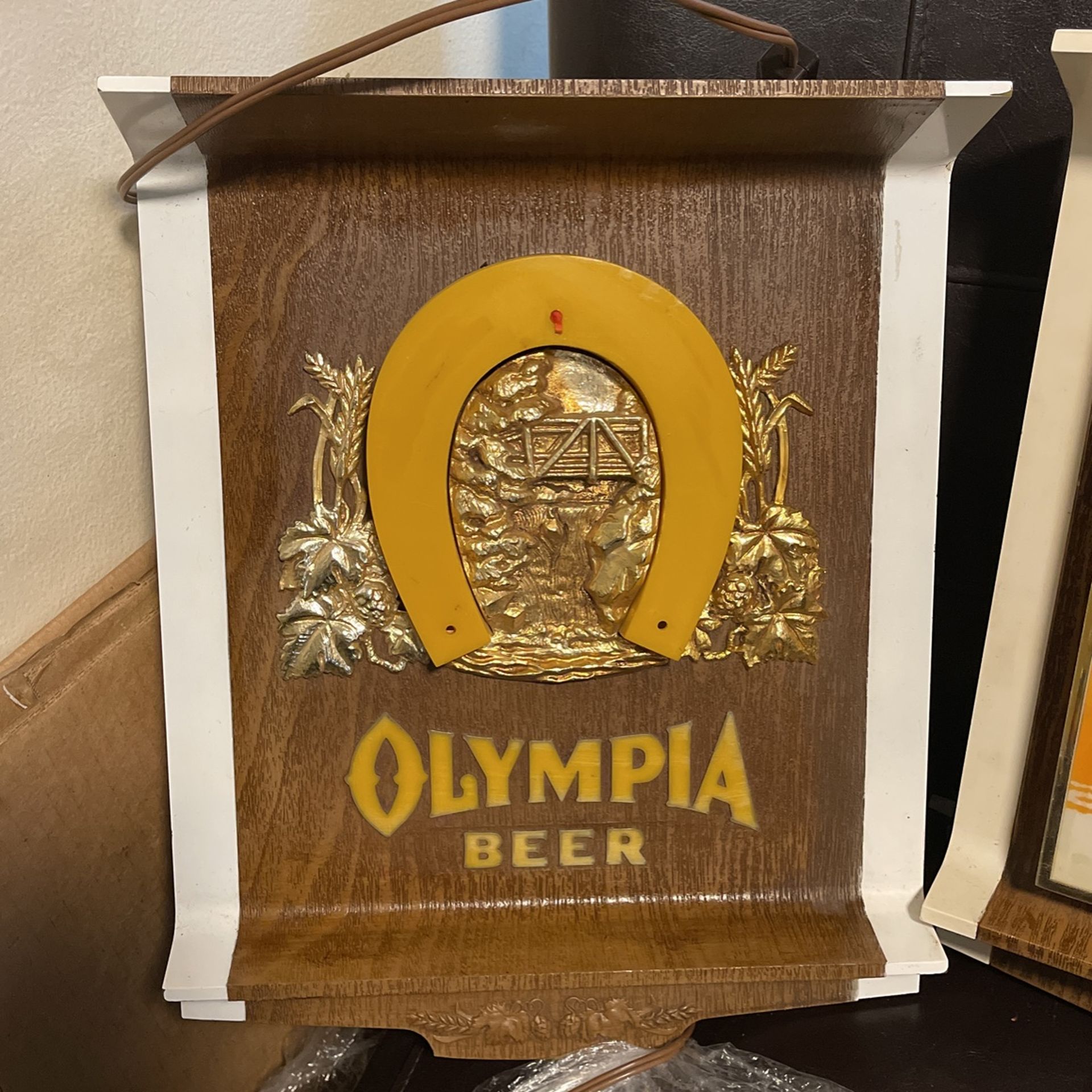 Vintage Olympia Beer Light
