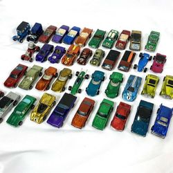 Collector seeking vintage old Hot Wheels red lines 1960s 70s toy cars redlines Matchbox too