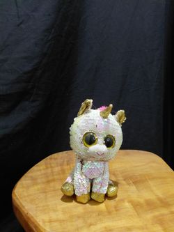 Flippable sequined unicorn