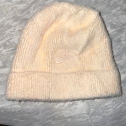 Women’s Nike Beanie 