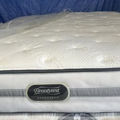 Full Size Mattress (Colchón Full Size)