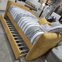 💥 Twin Day Beds Mattresses Furniture Sectionals, Queen Beds Avail