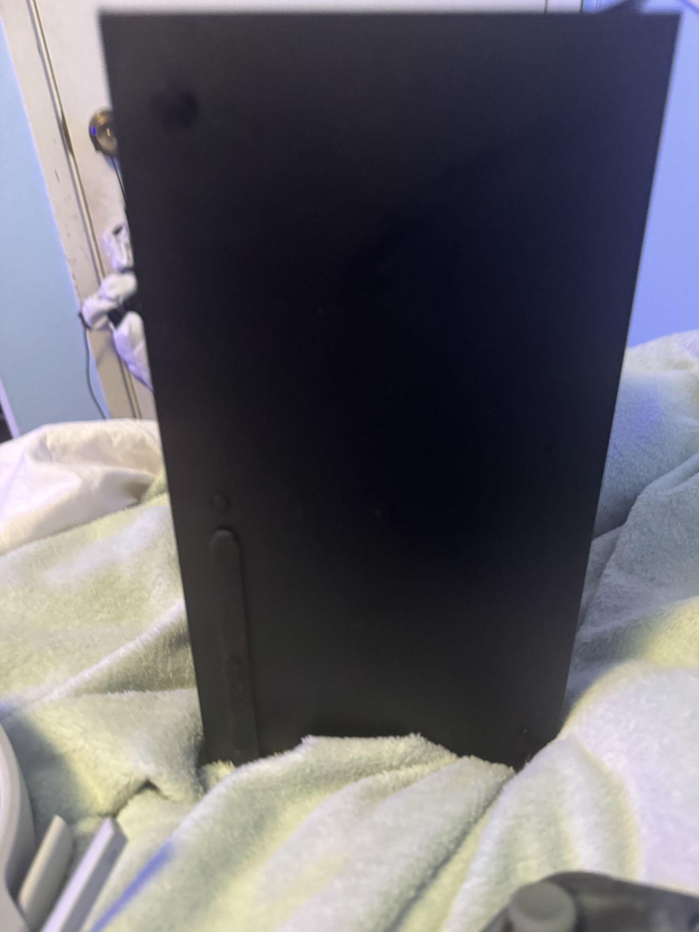 Xbox Series X With Controller And Rechargeable Batteries + A Head Set