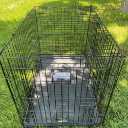 Large Midwest Contour Crate 836DD 36" Double Door Pet Dog Kennel with Tray tray has crack  36” x 30” x 24” has divider piece 