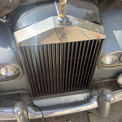 1963 Rolls-Royce Grill