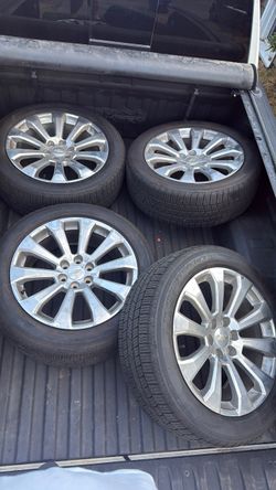 22” Premium Chevy Wheels and Tires