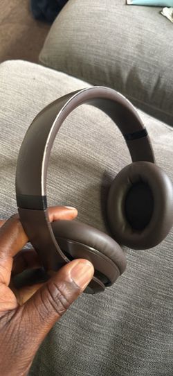 Beats Studio Pro