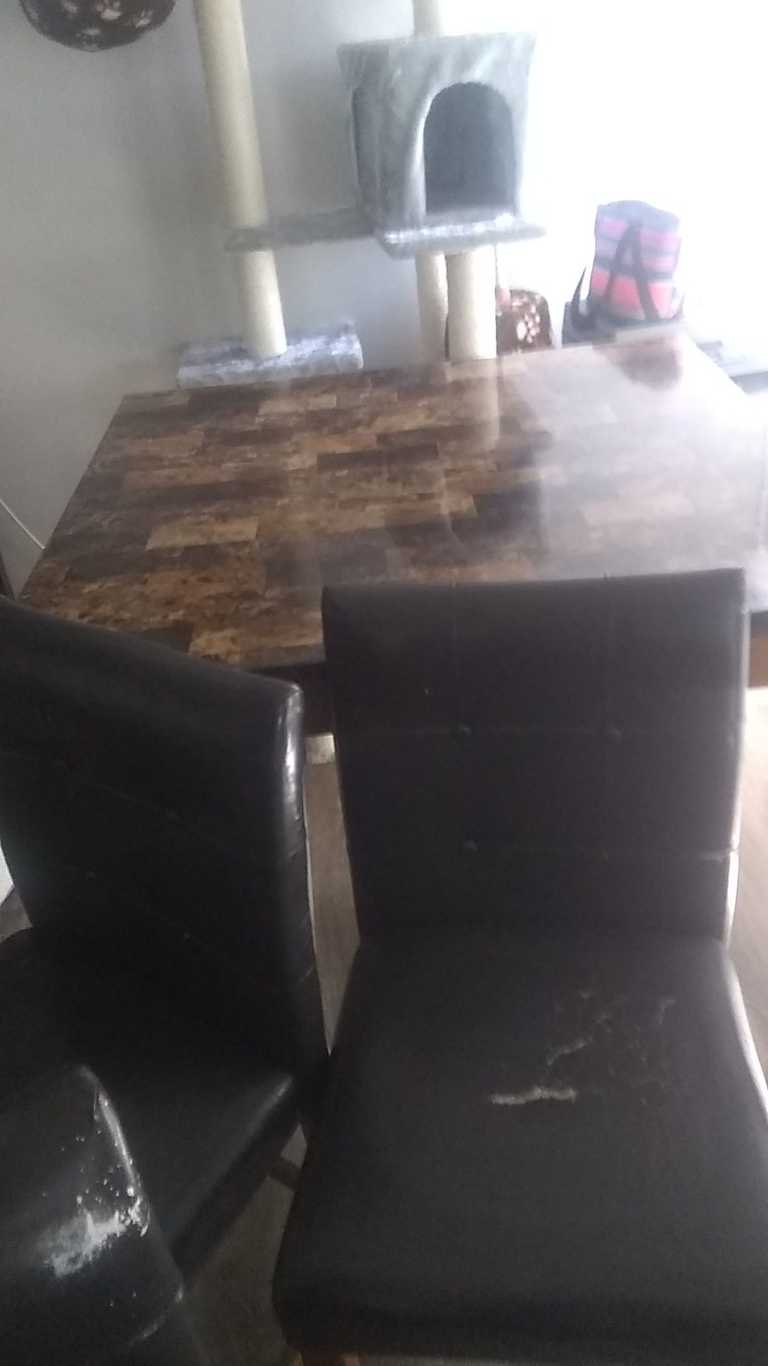 Kitchen oakwood table