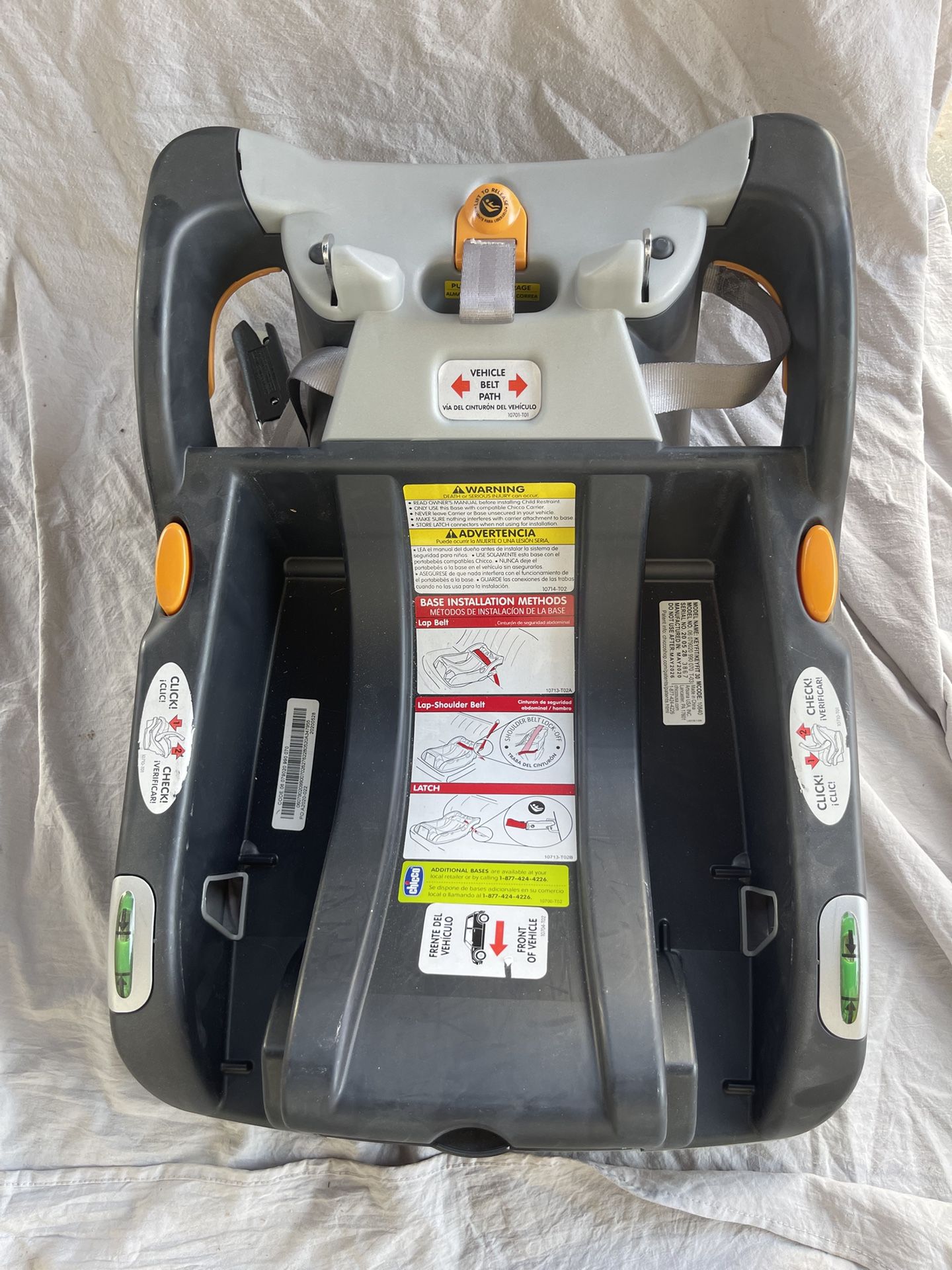 Chicco KeyFit 30 Infant Car Seat and Base Rear Facing Seat for