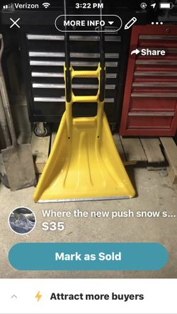 Snow shovel