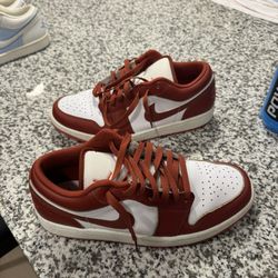Air Jordan 1 Low SE (M 9.5, W 11) White/Lobster/Sail/Dune Red
