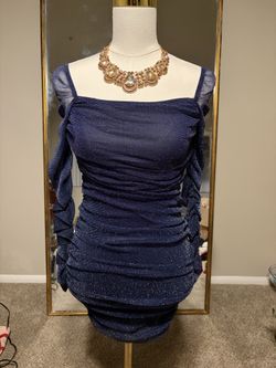 Navy blue sparkly bodycon dress with sleeves #bodycon #party #glamour ruched
