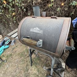 River grill Smoker BBQ
