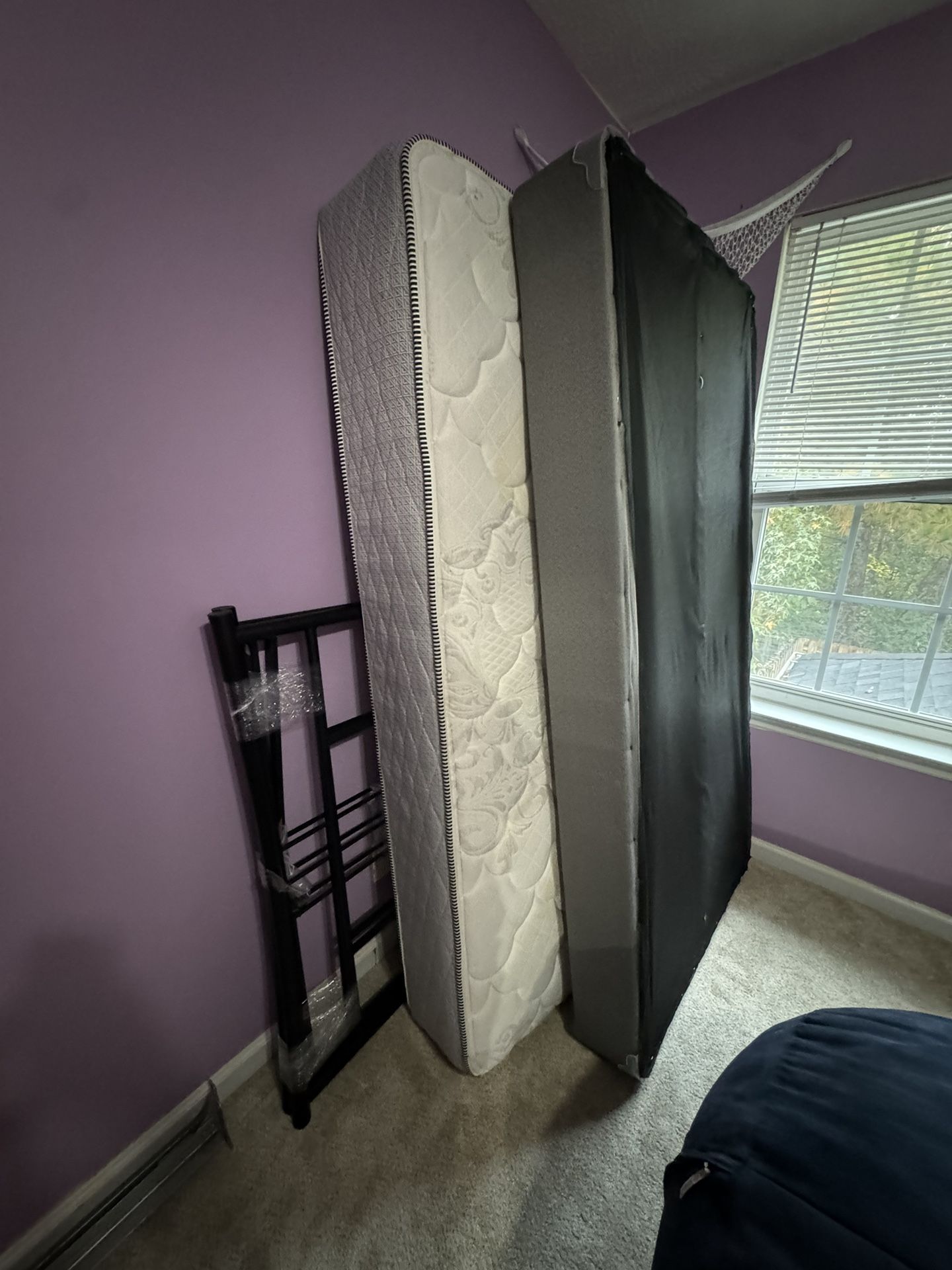 Twin Bed