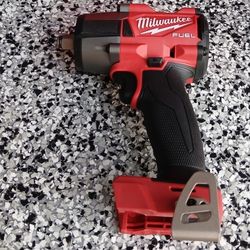 IMPACT WRENCH 1/2" MILWAUKEE TOOL ONLY 