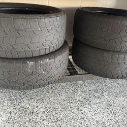 4set Tire🚙 $60 all  tires  size 275 /55 / R20  for PICK UP or SUV 🚙   70% good condition  Plus 1 tire free  total 5 used tires  for $75  ☎️ 689—322—