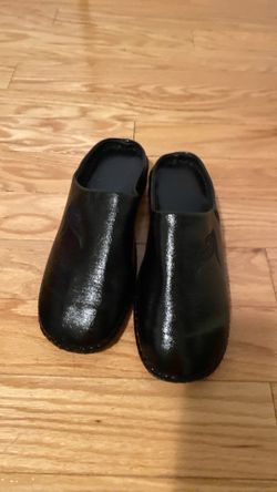 Women lounge shoes