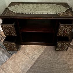 Beautiful Coffee Table/ Home Storage 