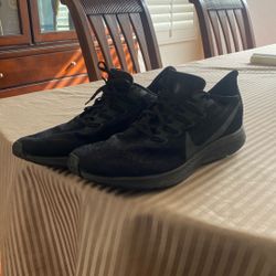 Black Men Nike Size 14