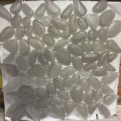 GLASS PEBBLE MOSAIC TILE