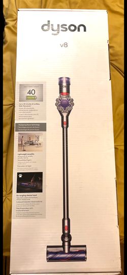 Dyson V8 Vacuum