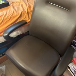 Office chair 