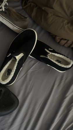 Shoe Bundle for very cheap, includes new Vans shoes