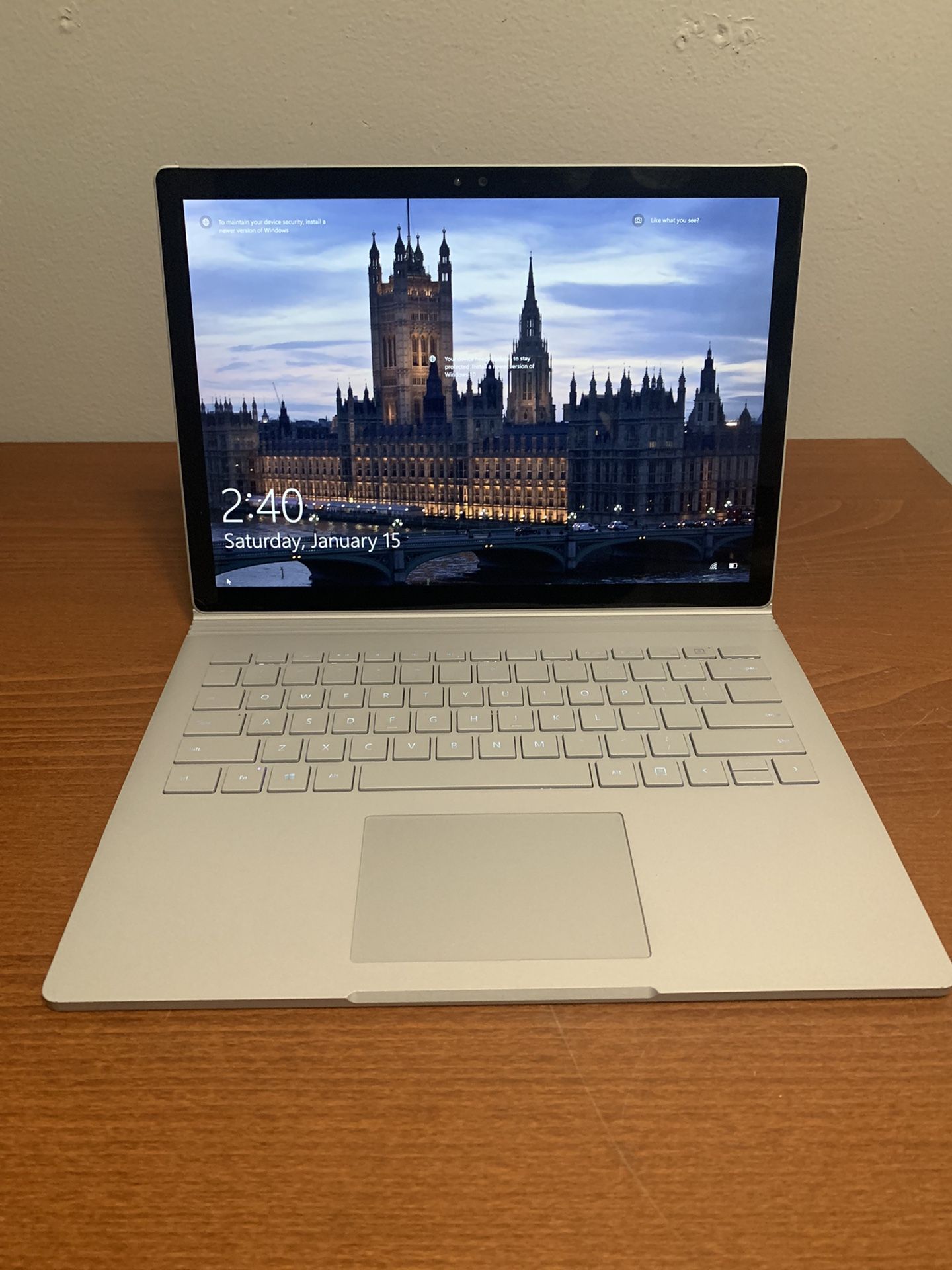 Surface Book 6th Gen I7 2.60GHz 8GB Ram 256GB SSD
