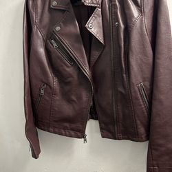 Levi’s Burgundy Lether Jacket Size Medium 