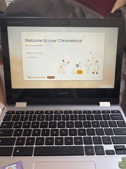 Acer touchscreen Laptop 1 year preowned. Charger included