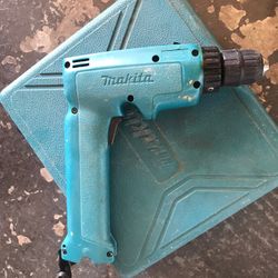 Makita 6095D