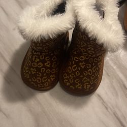 Infant Girl Booties 6-9 Months