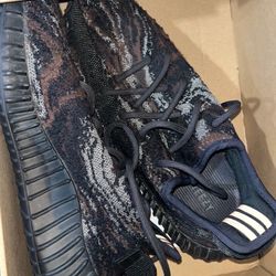 Adidas Yeezy Boost 