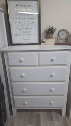 Dresser